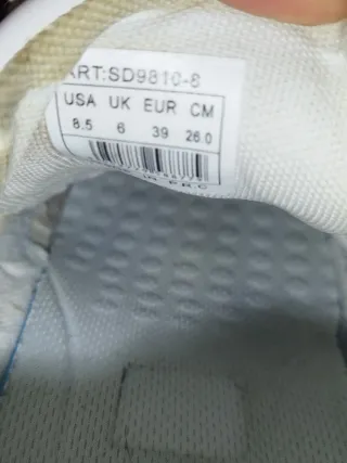 Zapatos Jomix Blancos y Dorados Talla 39