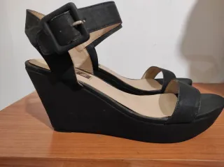 Sandalias Mustang Plataforma Negra Talla 41