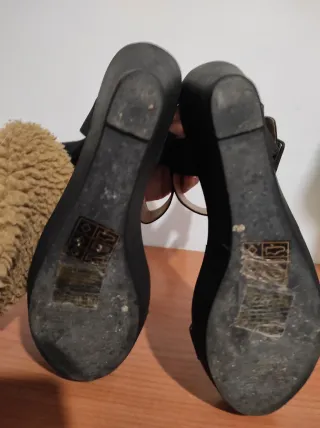 Sandalias Mustang Plataforma Negra Talla 41