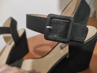 Sandalias Mustang Plataforma Negra Talla 41