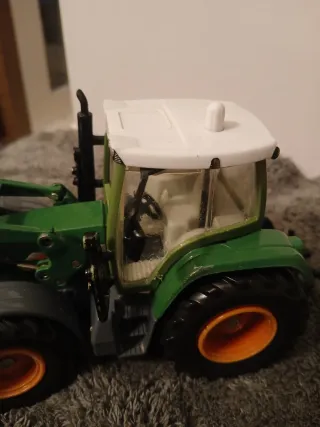 Fendt 714 1:32