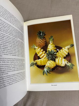 Atlas de las FRUTAS Y HORTALIZAS Julián Díaz Roble