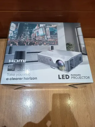 Proyector HDMI con Soporte Techo y Caja