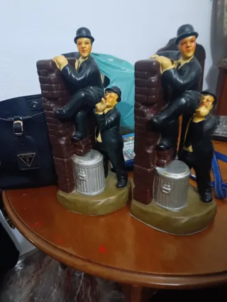 Varias Figura de porcelana precio a comvenir