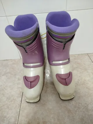 Botas de Nieve Moradas y Blancas Venta en persona
