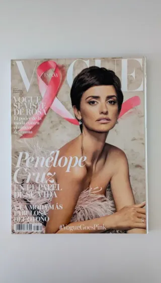 Pack 3 Vogue y ELLE + lámina Karl Lagerfeld