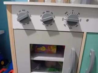 Cocinita infantil de madera