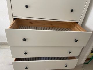 Cómoda IKEA Hemnes 6 cajones beige