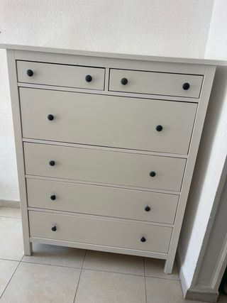Cómoda IKEA Hemnes 6 cajones beige