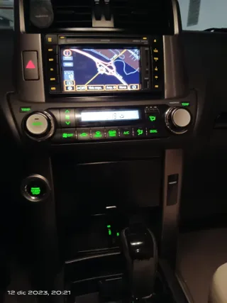 Toyota Land Cruiser 2010