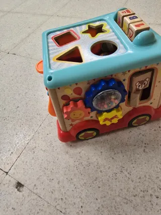 Lote Juguetes: Caja Actividades y Mono Sonajero