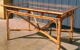 Mesa bambú y cristal