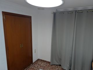 Habitacion en Alzira con balcon