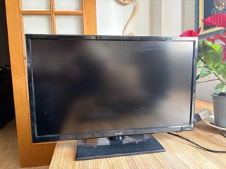 Televisor Kunft LED K3642X22F 36W