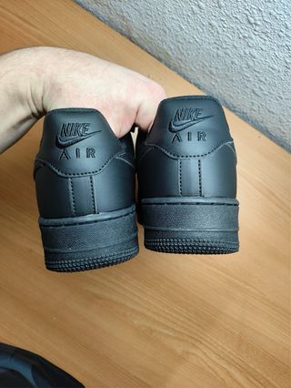 Nike Air Force 1 Talla 43 Hombre Negras