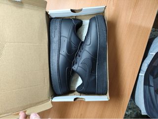 Nike Air Force 1 Talla 43 Hombre Negras