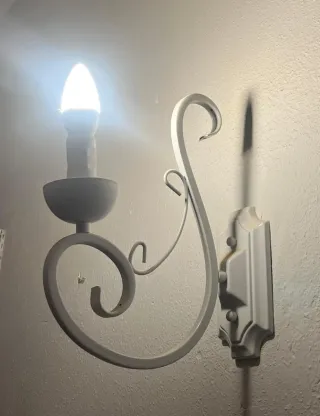 Aplique de pared blanco