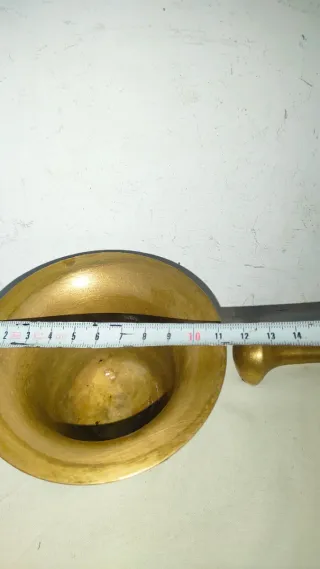 Antiguo Almirez Mortero Bronce Repujado