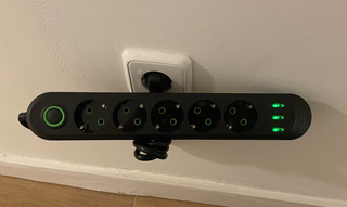 Regleta 5 enchufes europeos + 3 USB