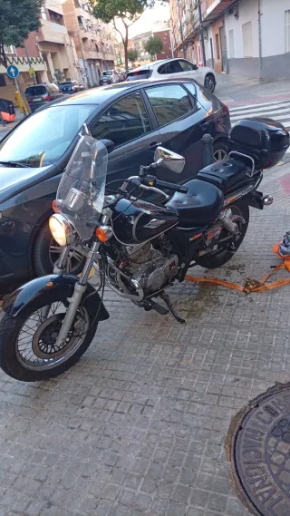 Suzuki Marauder 250cc