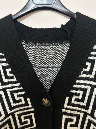 Cardigan geometrico nero e bianco
