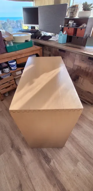 Mueble Almacenaje Madera 4 compartimentos amplios.