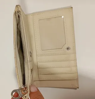 Monedero Stradivarius Beige Cocodrilo