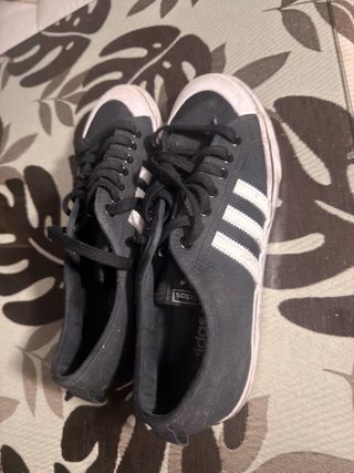 Adidas Nizza negras Perfecto estado  Talla 46 2/3