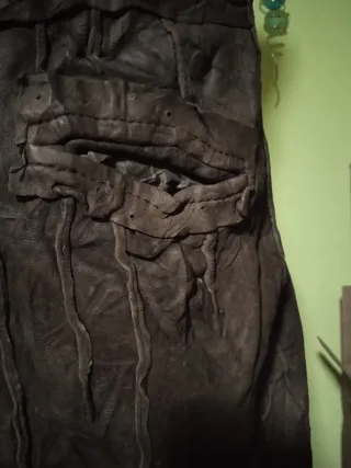 Falda de cuero marrón