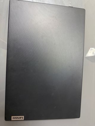 Laptop Lenovo IdeaPad 7 Negra tiene garantia