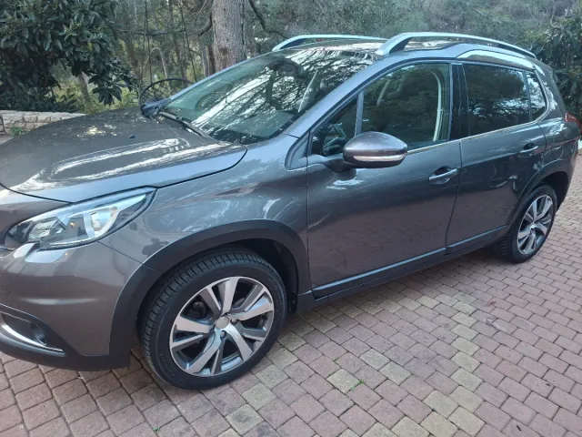 Peugeot 2008 único dueño solo 88 mil kilómetros