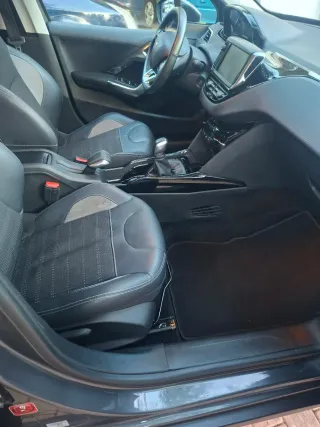 Peugeot 2008 único dueño solo 88 mil kilómetros