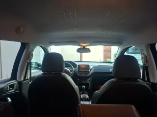 Peugeot 2008 único dueño solo 88 mil kilómetros