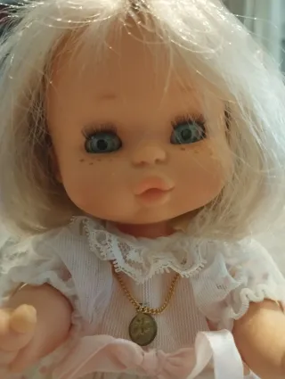 Muñeca May Comunión Famosa