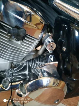 Suzuki 250 Cruiser Negra