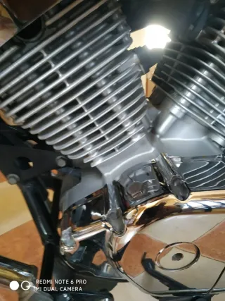 Suzuki 250 Cruiser Negra