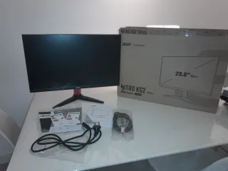 Monitor Acer Nitro KG242Y - 1 Mes de Uso