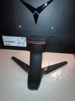 Monitor Acer Nitro KG242Y - 1 Mes de Uso