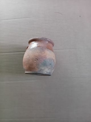 Ánfora antigua de terracota