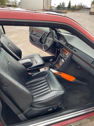 Mercedes-Benz Coupe 300 1990