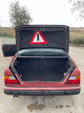 Mercedes-Benz Coupe 300 1990