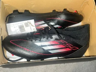 Botas de fútbol Adidas talla 43