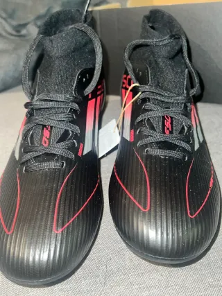 Botas de fútbol Adidas talla 43