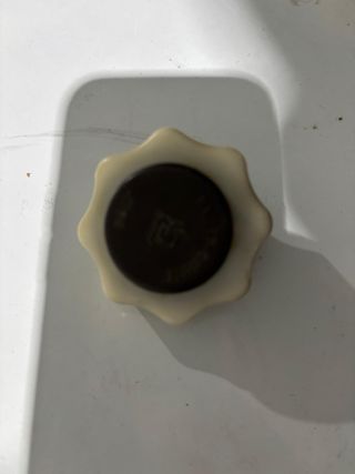 Tapon original vaso expasion  renault 5