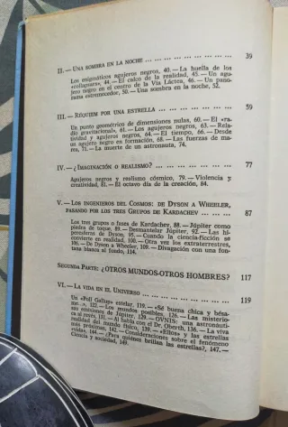 1* edición.Ovnis y agujeros negros. Marius Lleget.