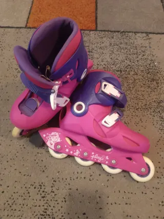 Patines en línea rosas y morados