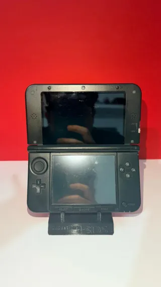 Nintendo 3DS XL Roja con Caja