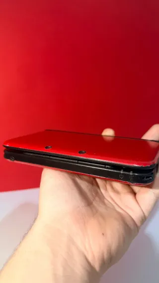 Nintendo 3DS XL Roja con Caja