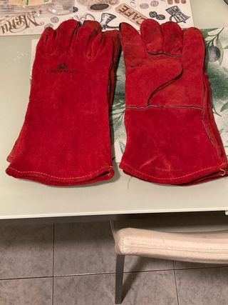 Guantes de Soldador DELTA PLUS Rojos