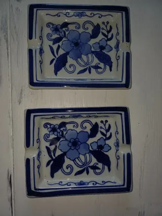 Pareja de Ceniceros Cerámica Azul Blanco
